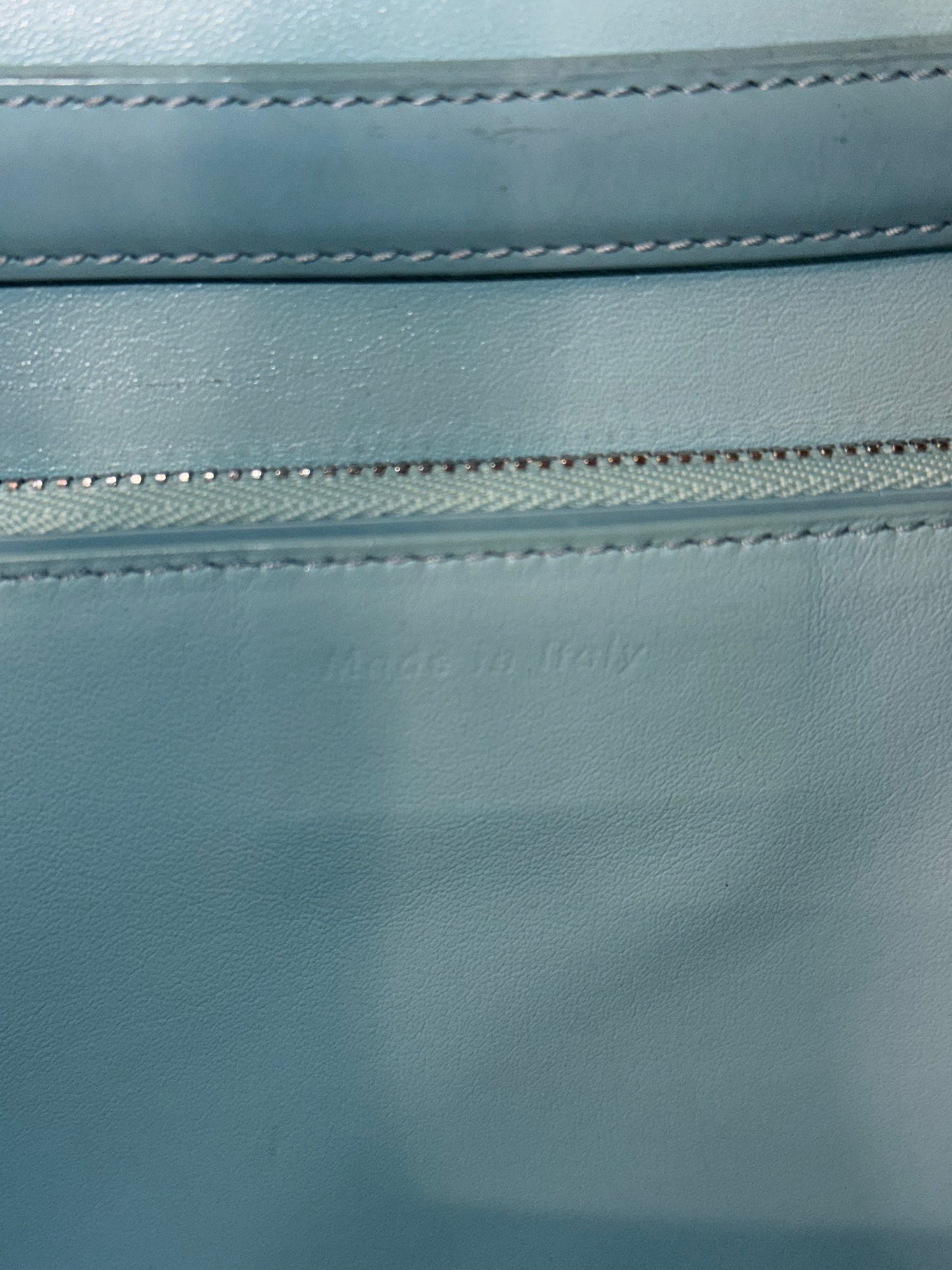 CÈLINE LIGHT BLUE SPAZZOLATO BOX CLASSIQUE SHOULDER BAG