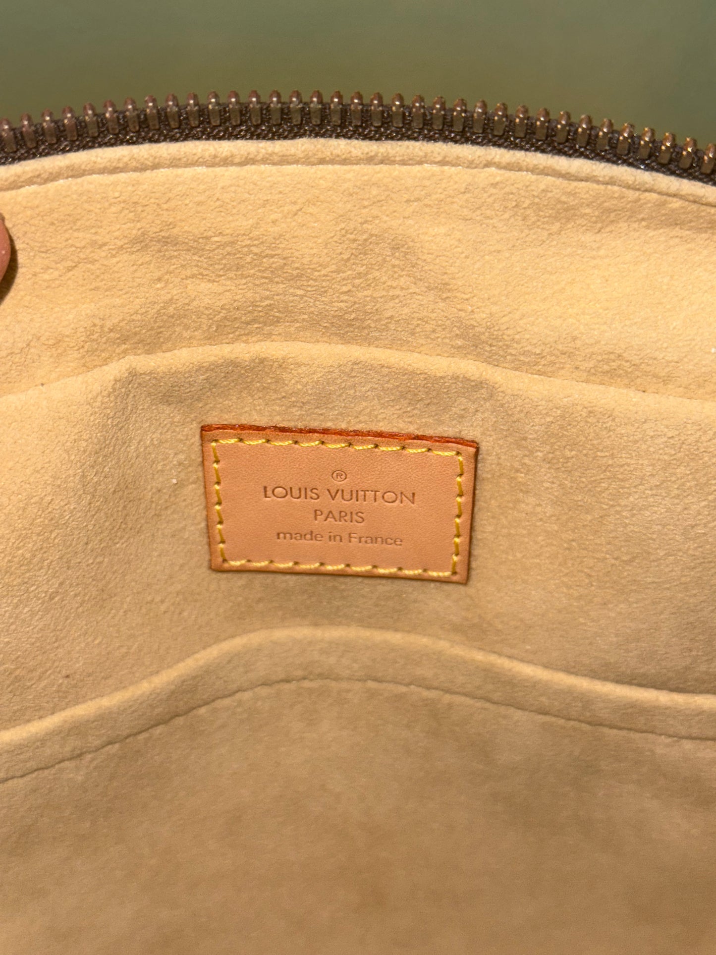 LOUIS VUITTON MONOGRAM MANHATTAN PM HANDBAG