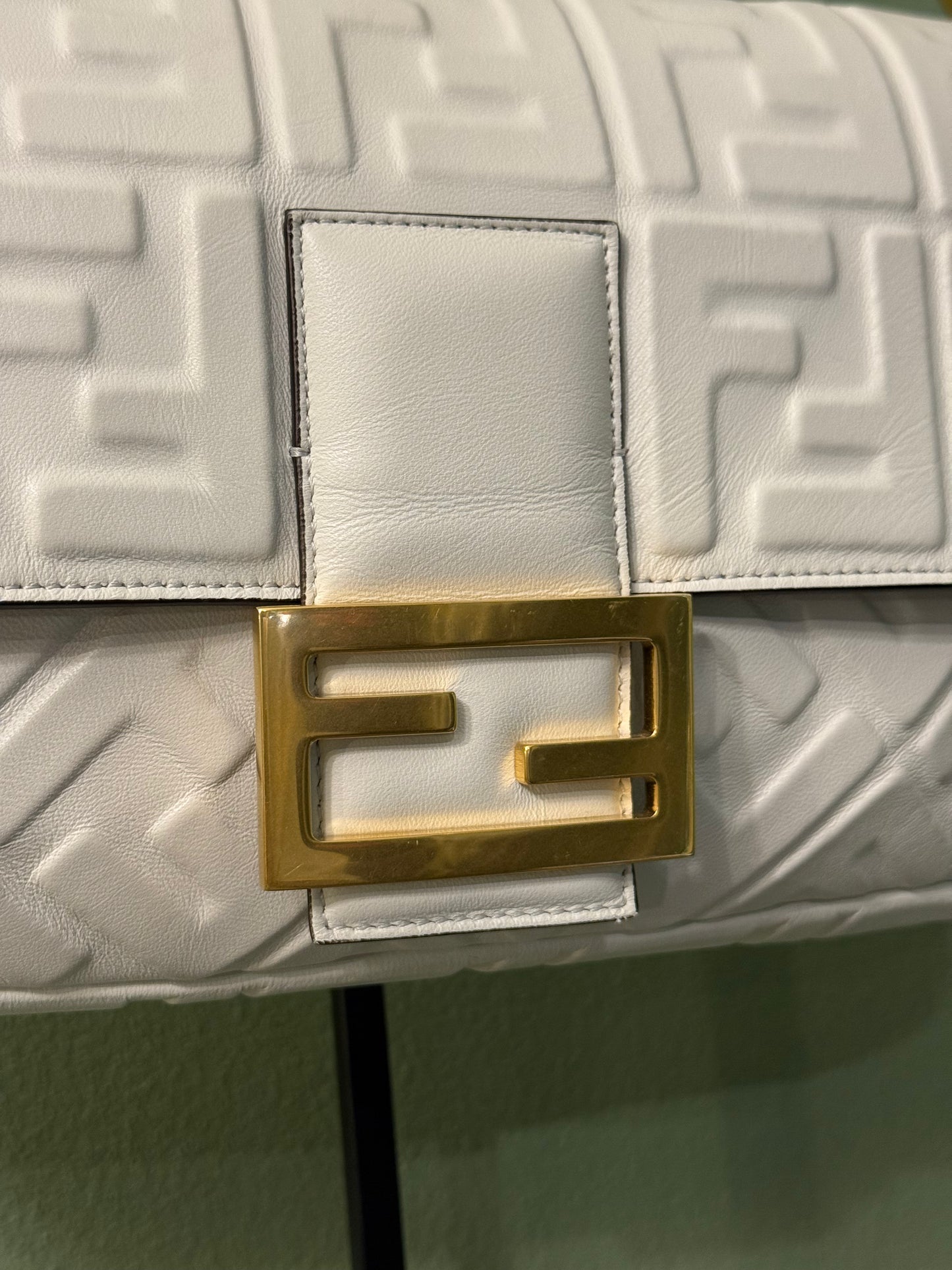 FENDI WHITE EMBOSSED LOGO LARGE BAGUETTE SHOULDER BAG