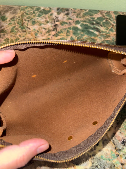 LOUIS VUITTON MONOGRAM EVA CLUCTH