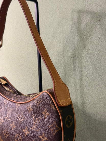 LOUIS VUITTON MONOGRAM POCHETTE CROISSANT
