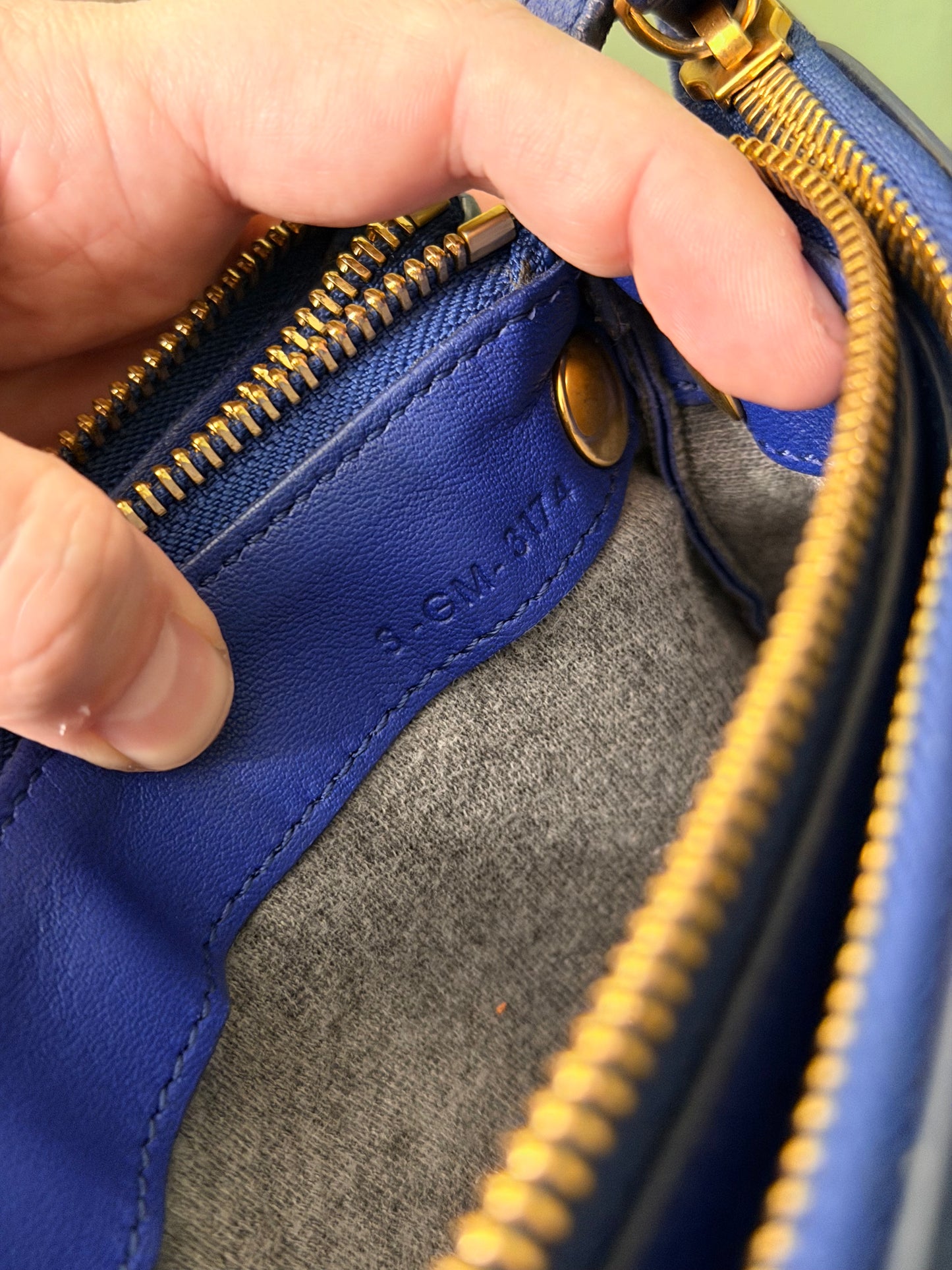 CÈLINE ELECTRIC BLUE LARGE TRIO CROSSBODY BAG