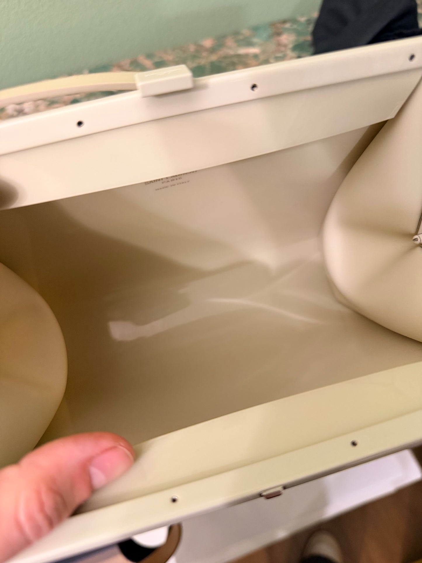 SAINT LAURENT CREAM ANNE MARIE SHOULDER BAG