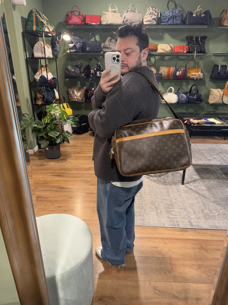 LOUIS VUITTON MONOGRAM REPORTER GM CROSSBODY BAG