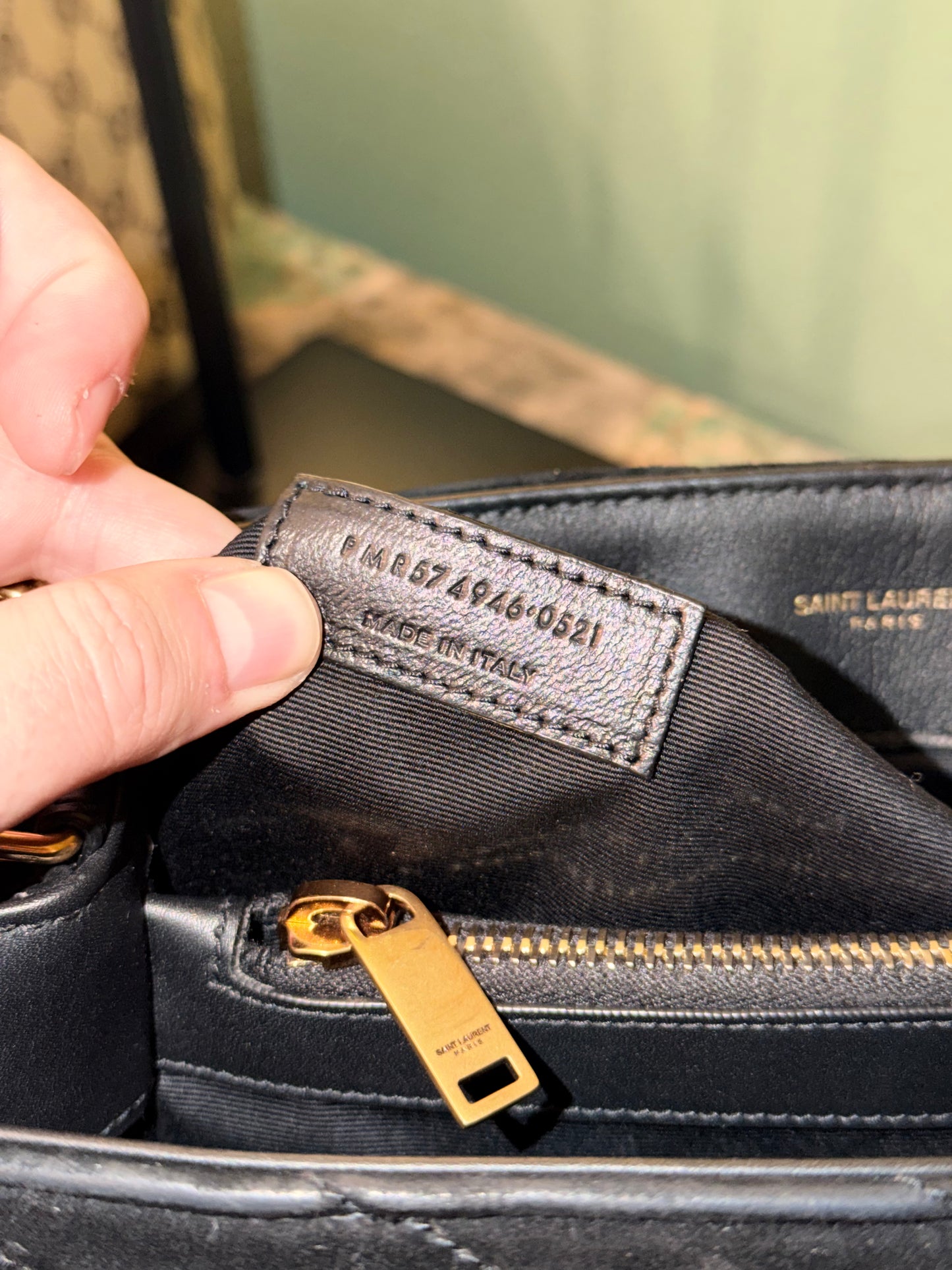 SAINT LAURENT BLACK SUEDE MEDIUM LOULOU SHOULDER BAG