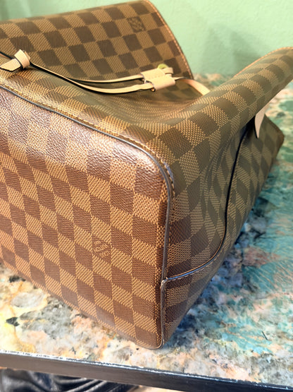 LOUIS VUITTON DAMIER EBENE NEO NOE BUCKET BAG