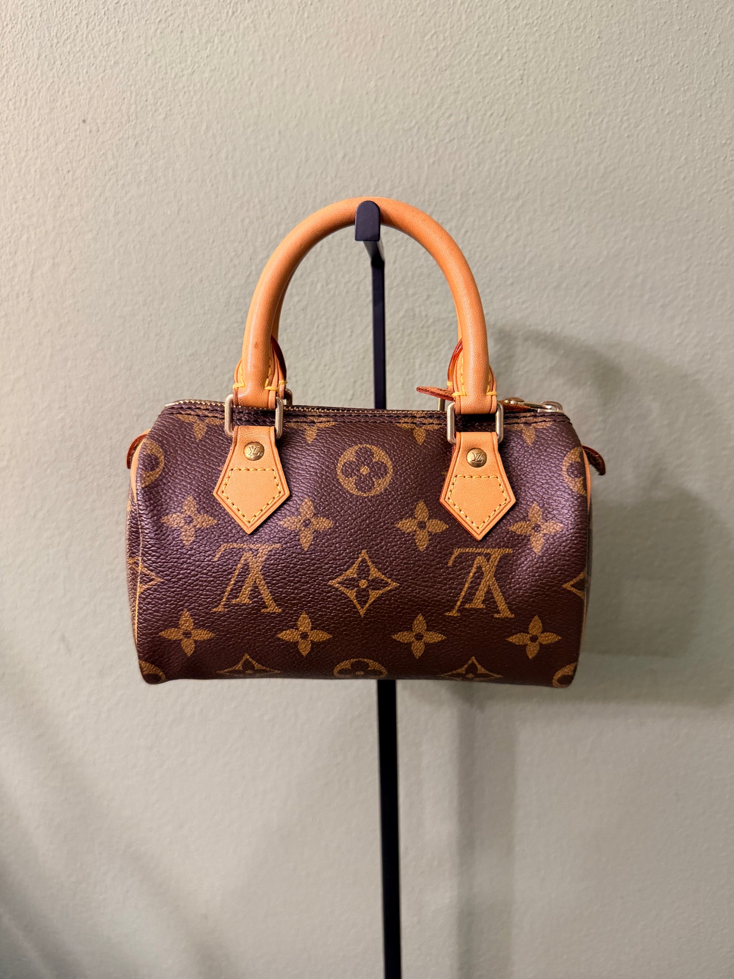LOUIS VUITTON MONOGRAM NANO SPEEDY HANDBAG