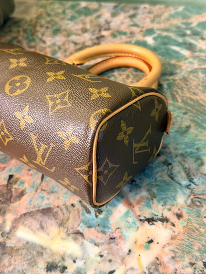 LOUIS VUITTON MONOGRAM NANO SPEEDY HANDBAG