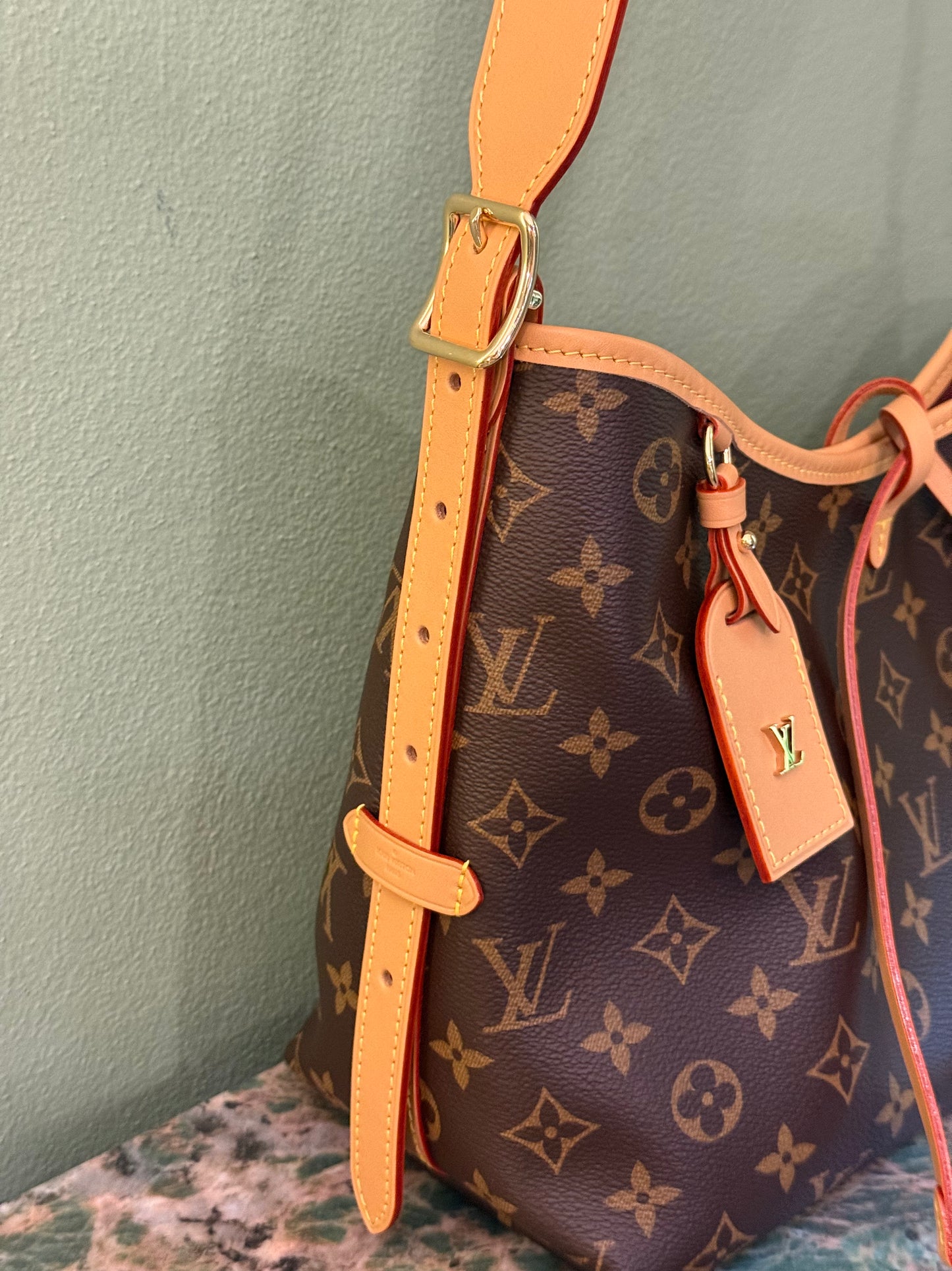 LOUIS VUITTON MONOGRAM CARRYALL PM SHOULDER BAG
