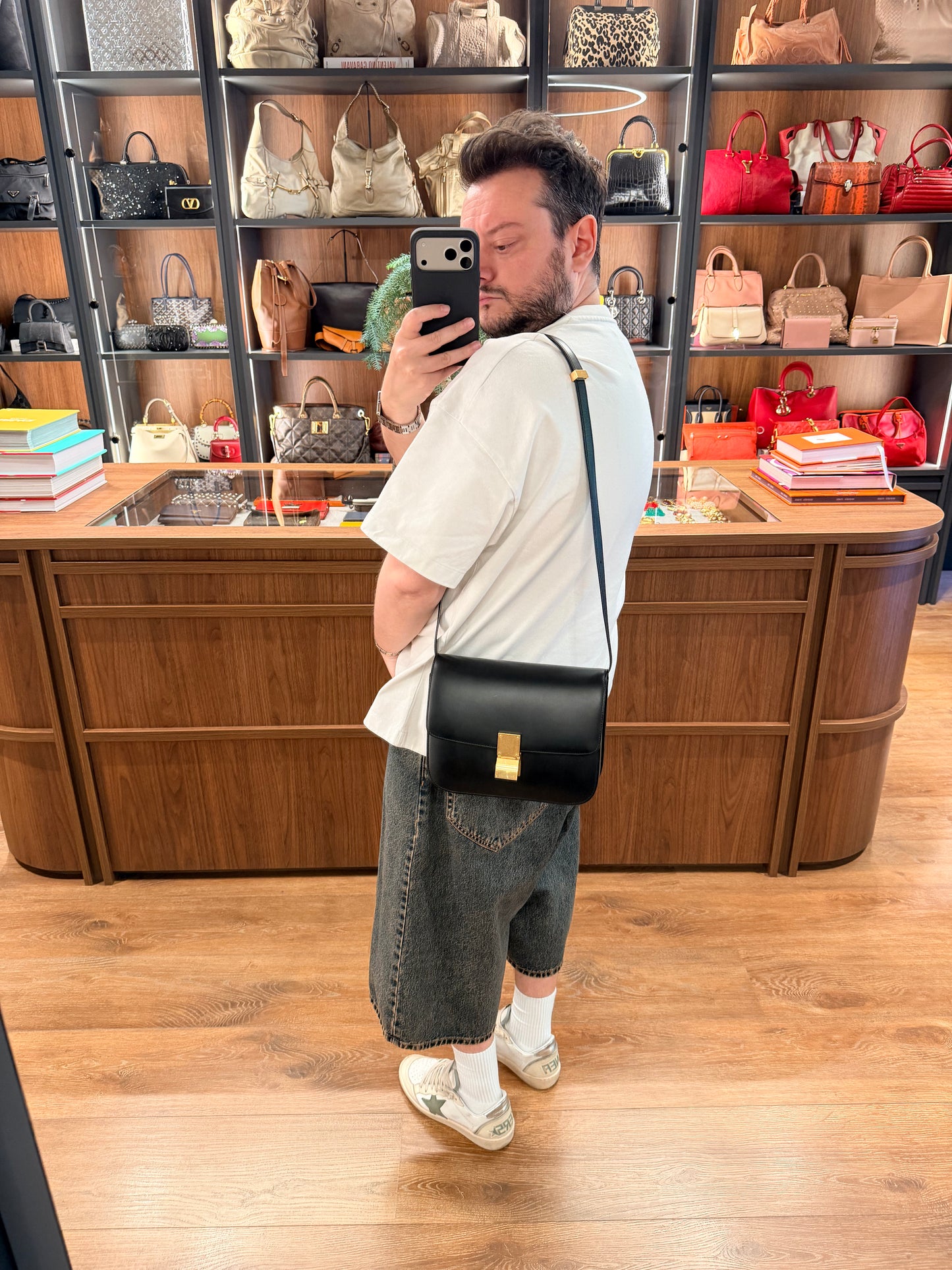 CÈLINE BLACK BOX CLASSIQUE SHOULDER BAG