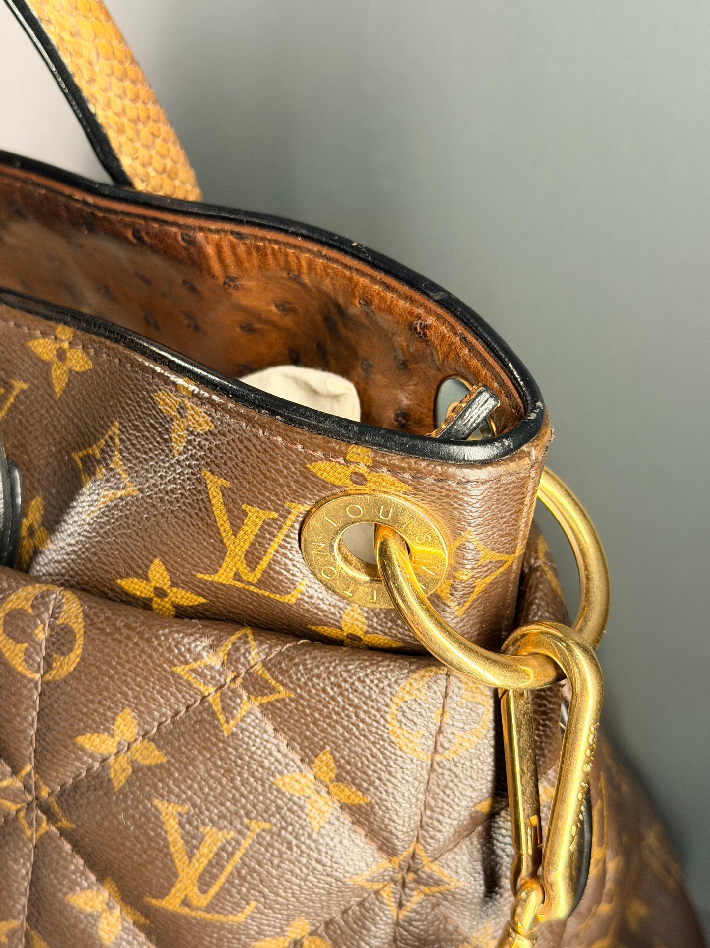 LOUIS VUITTON LIMITED EDITION QUILTED MONOGRAM ETOILE EXOTIC MM HANDBAG