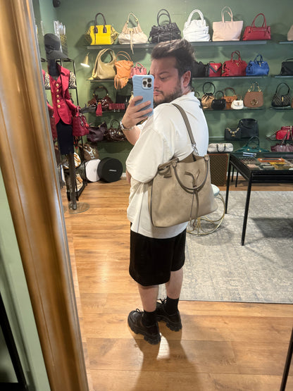 LOUIS VUITTON MAHINA GIROLATA BUCKET HANDBAG