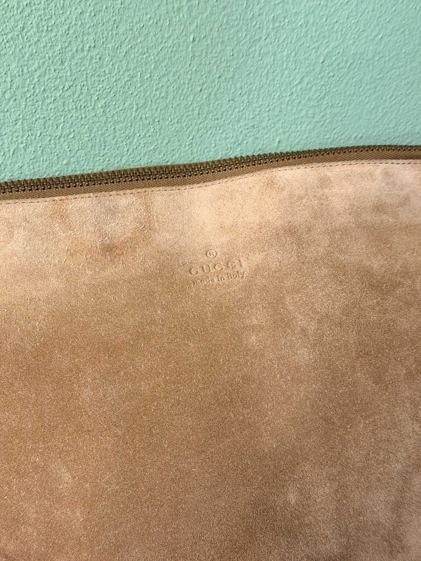 GUCCI BEIGE SUEDE HALF MOON SHOULDER BAG
