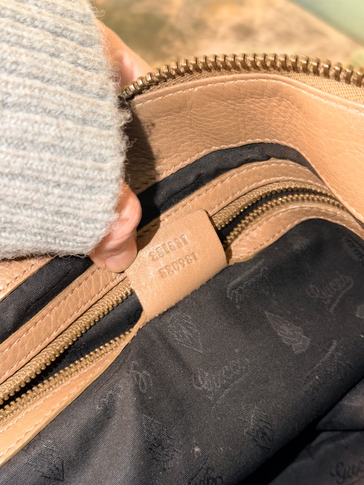 GUCCI BEIGE SUEDE HALF MOON SHOULDER BAG