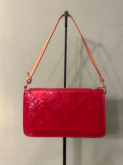 LOUIS VUITTON MONOGRAM VERNIS RED POCHETTE LEXINGTON