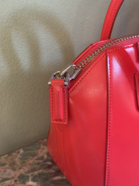 GIVENCHY RED MINI ANTIGONA CROSSBODY BAG