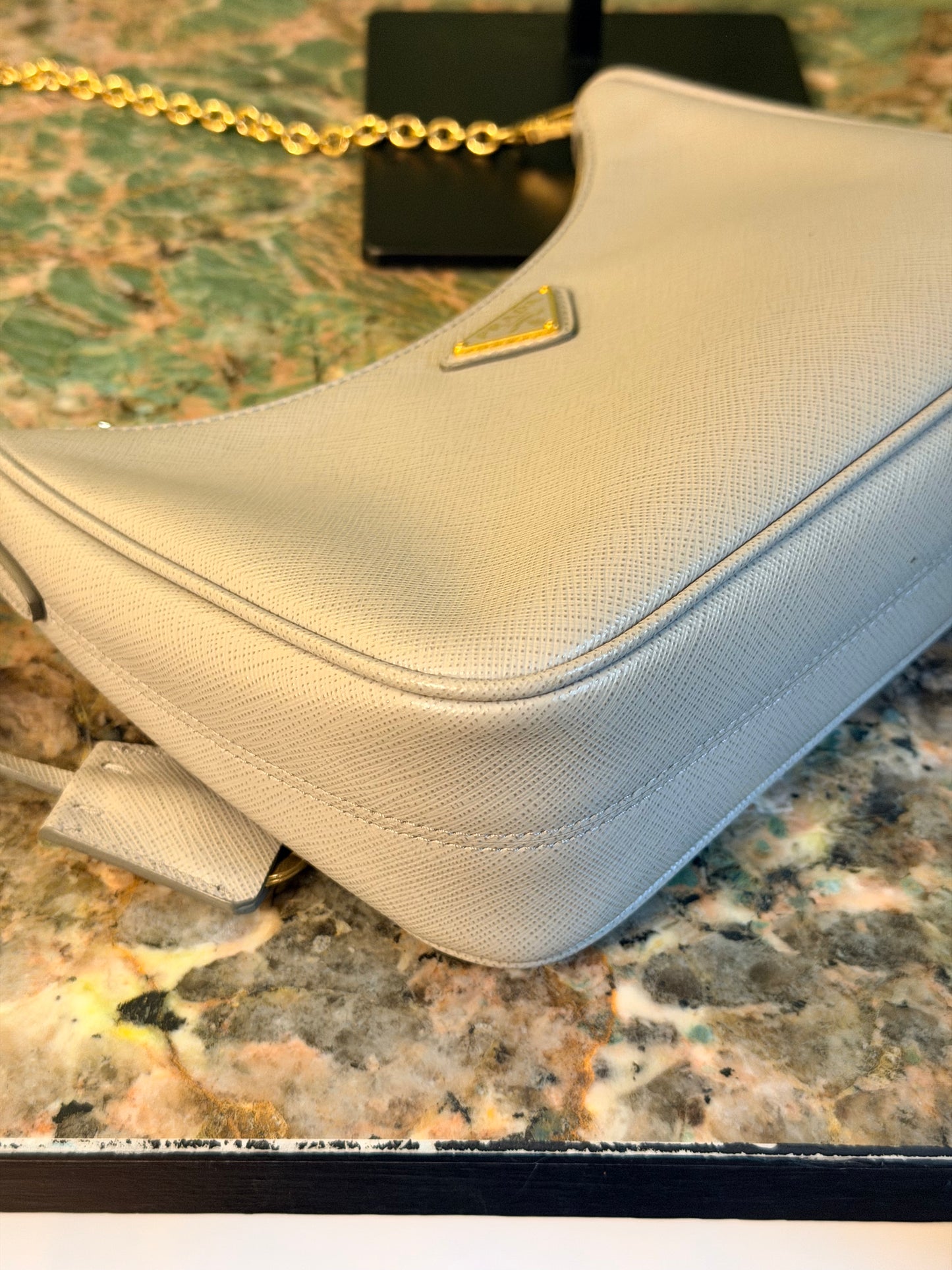 PRADA GRAY SAFFIANO RE-EDITION 2005 CROSSBODY BAG