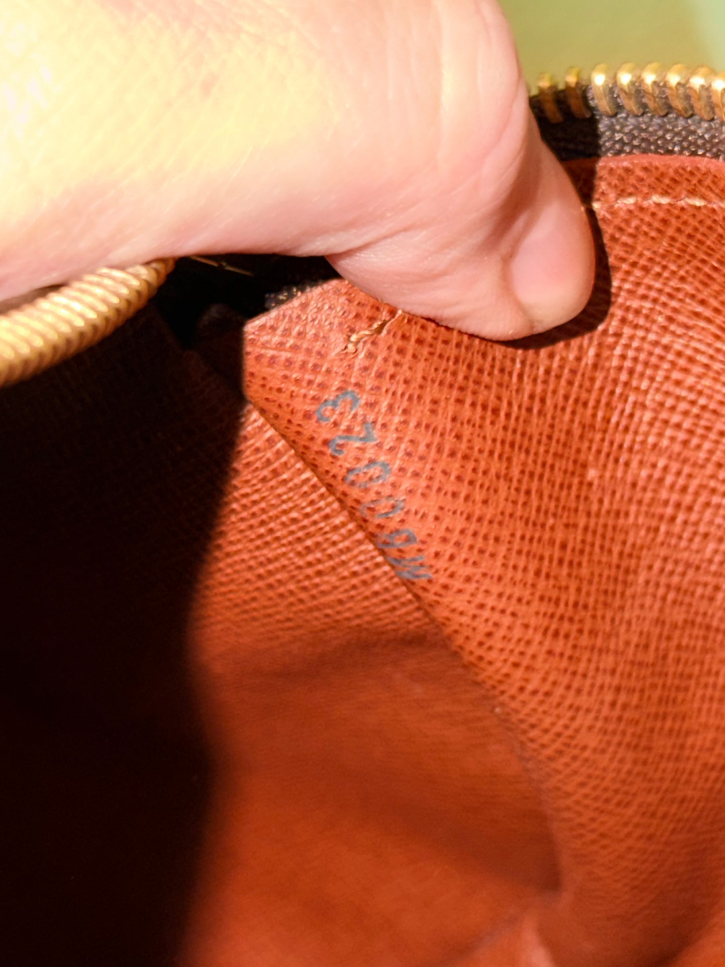 LOUIS VUITTON MONOGRAM PAPILLON 30 HANDBAG