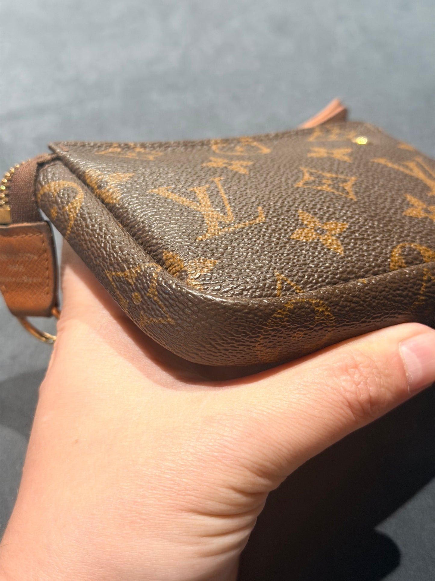 LOUIS VUITTON MONOGRAM WARDROBE TRUNKS KEY POUCH