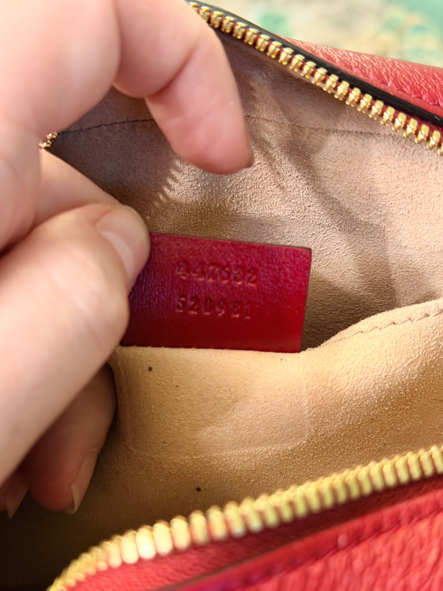 GUCCI RED MONOGRAM MARMONT CAMERA BAG