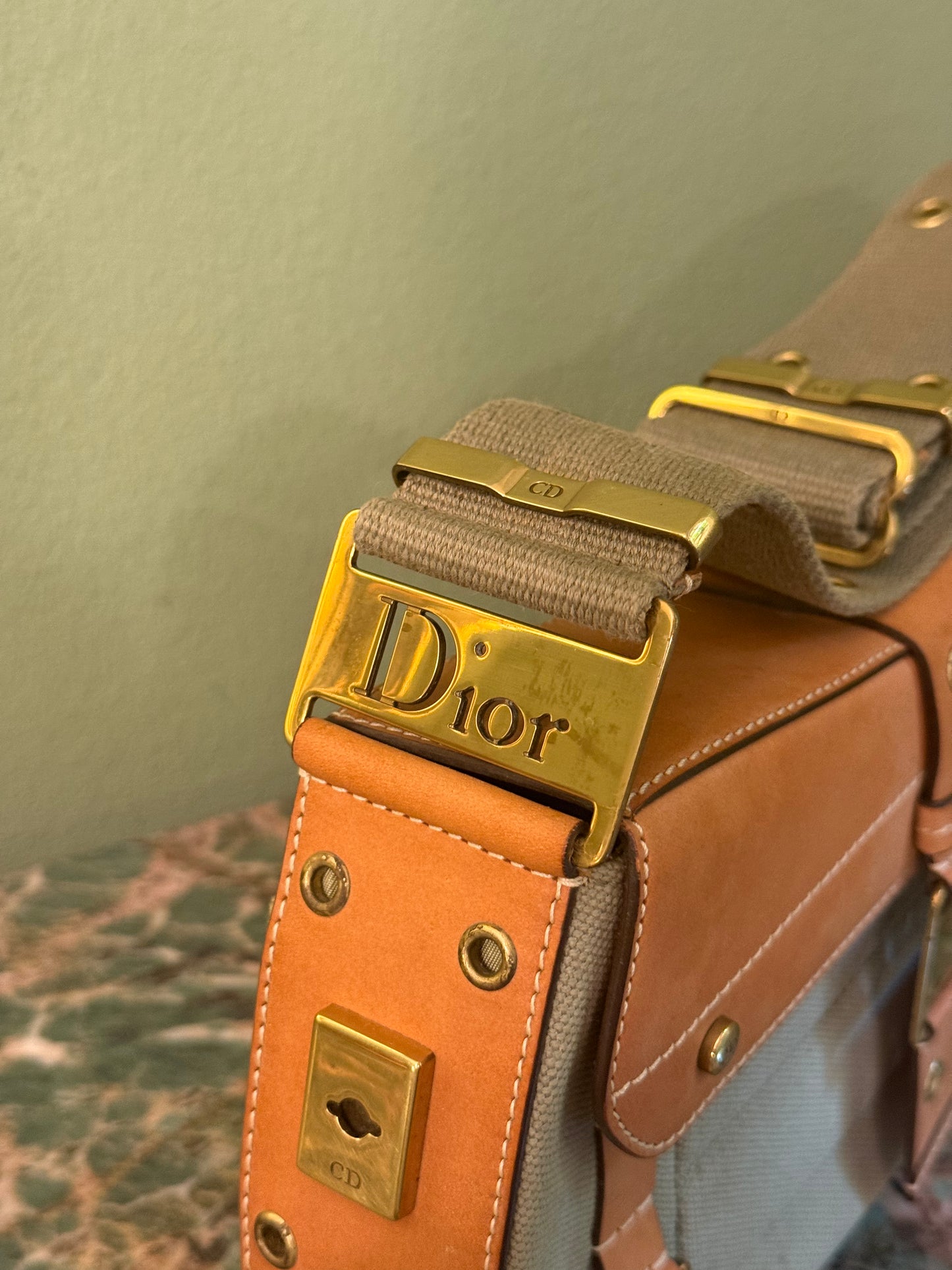 DIOR BEIGE COLUMBUS SHOULDER BAG