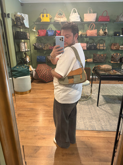 DIOR BEIGE COLUMBUS SHOULDER BAG