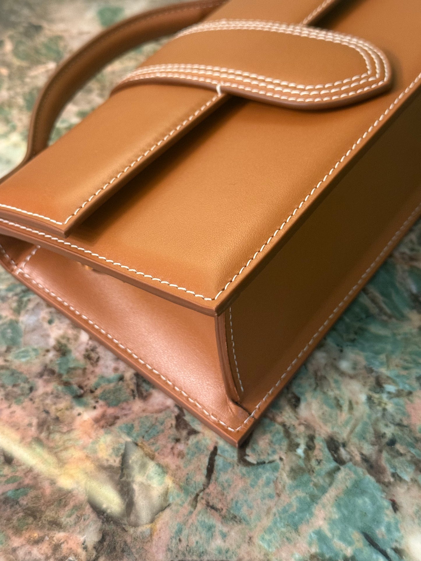 JAQUEMUS TAN LE GRAND BAMBINO CROSSBODY BAG