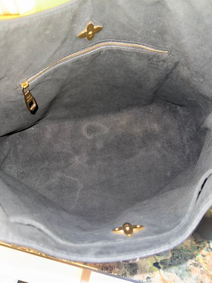 LOUIS VUITTON MONOGRAM FLOWER HOBO BAG