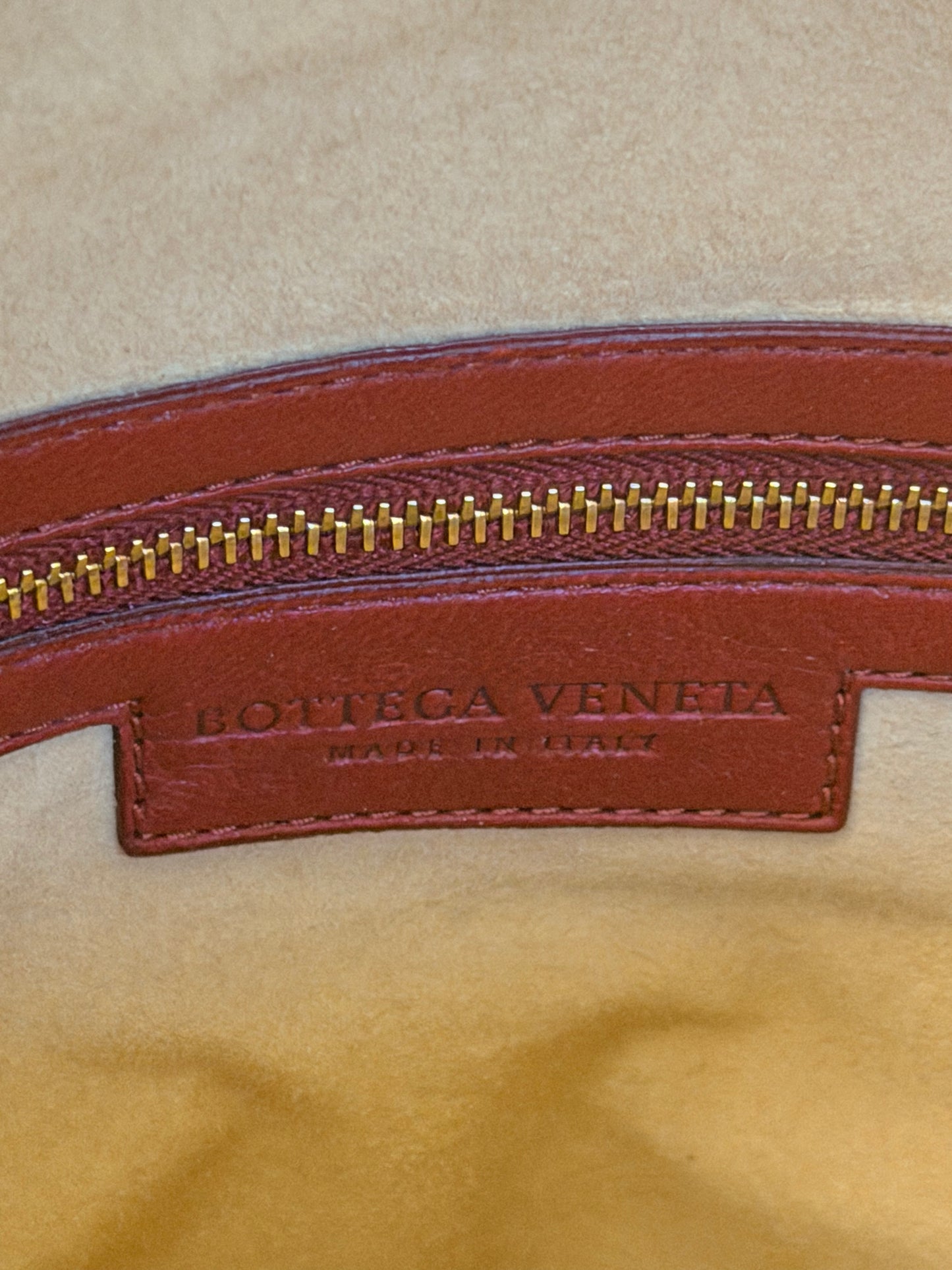 BOTTEGA VENETA RED LARGE BOSTON SHOULDER BAG