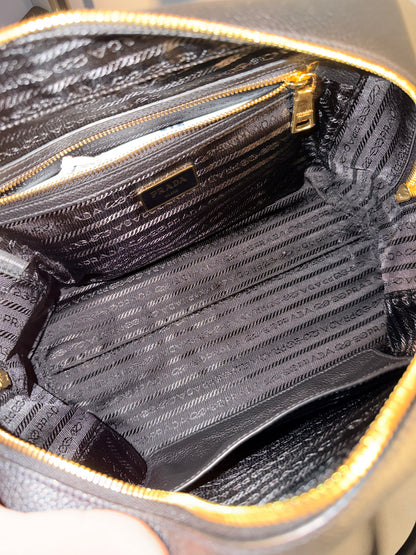 PRADA BLACK MEDIUM BOSTON HANDBAG