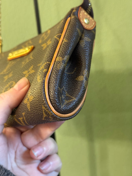 LOUIS VUITTON MONOGRAM EVA CLUTCH SHOULDER BAG