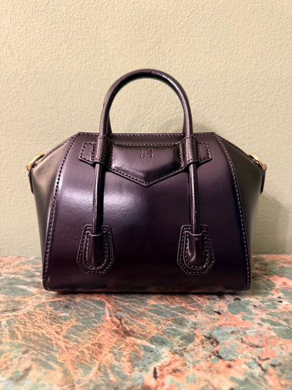 GIVENCHY BLACK MINI ANTIGONA LOCK HANDBAG