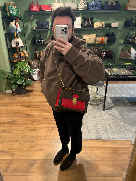 LOUIS VUITTON MONOGRAM VICTOIRE CROSSBODY BAG