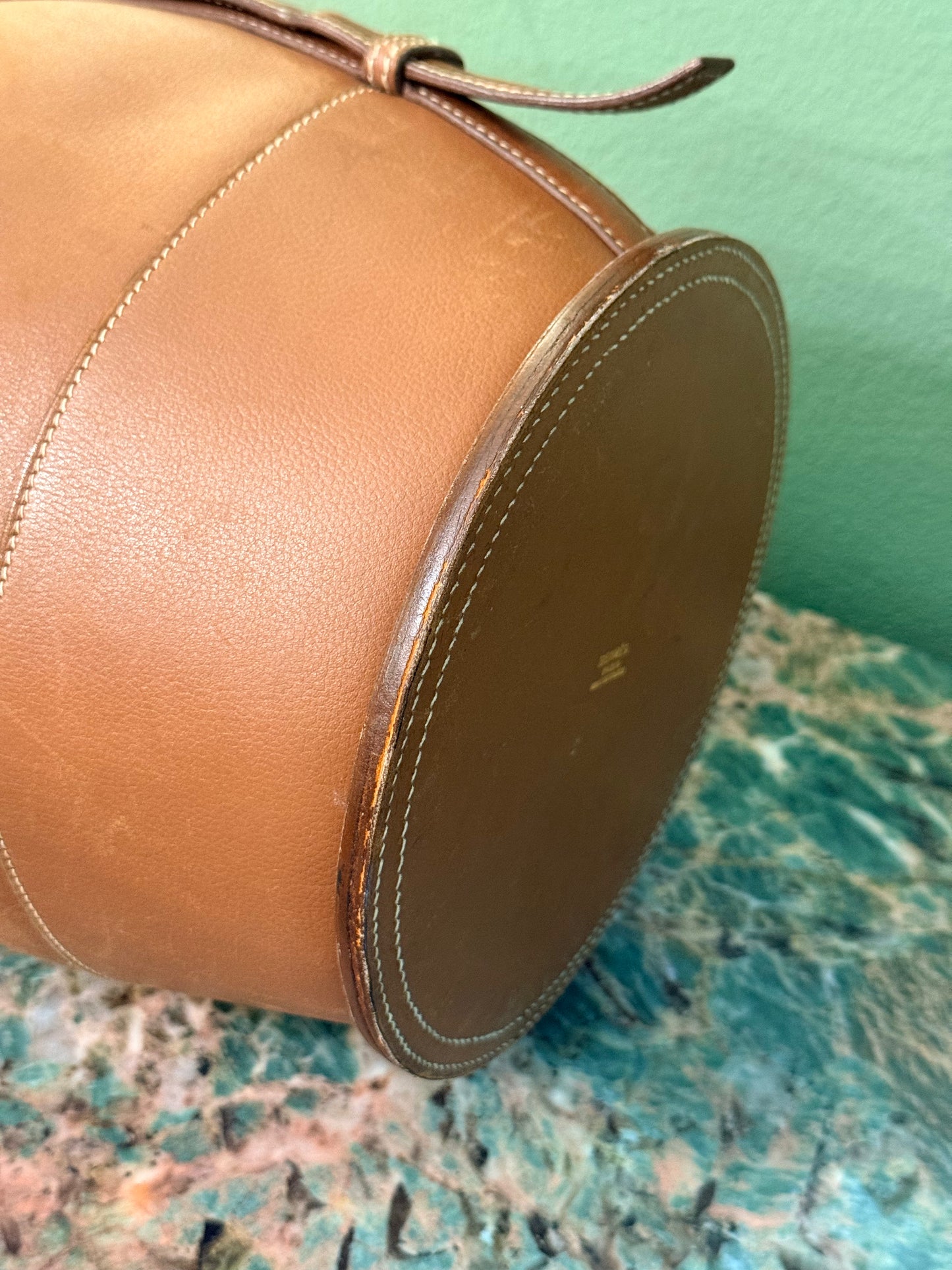 HERMÈS GOLD COURCHEVEL BUCKET BAG