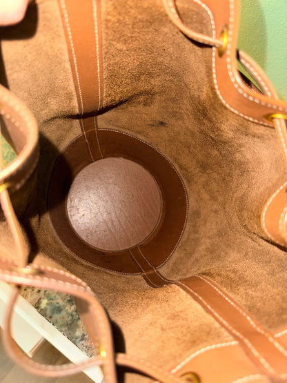 HERMÈS GOLD COURCHEVEL BUCKET BAG