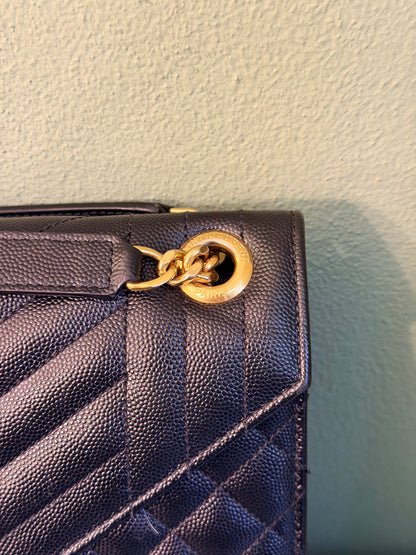 SAINT LAURENT BLACK LARGE ENVELOPE SHOULDER BAG