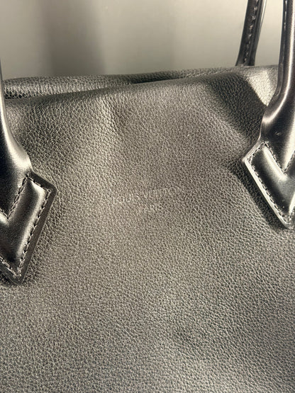 LOUIS VUITTON BLACK W HANDBAG