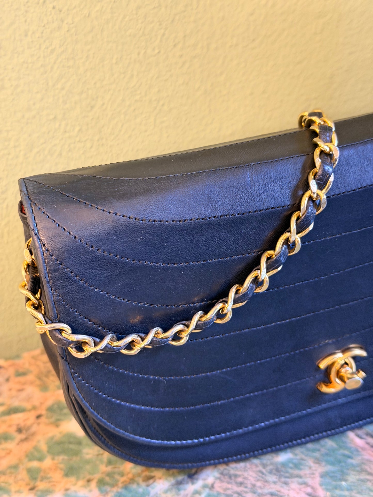 CHANEL BLACK HALF MOON SINGLE FLAP SHOULDER BAG