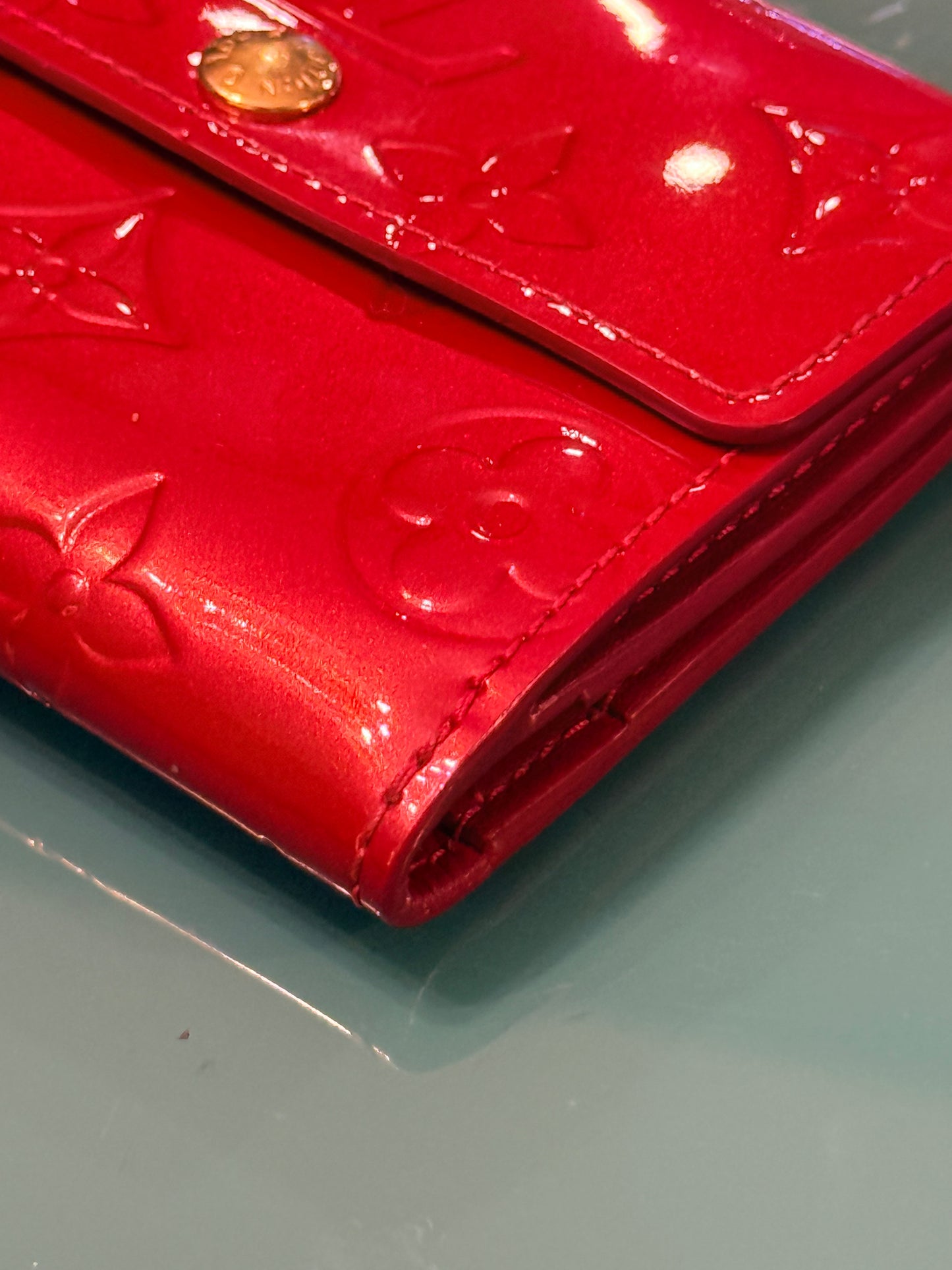 LOUIS VUITTON RED VERNIS COMPACT WALLET