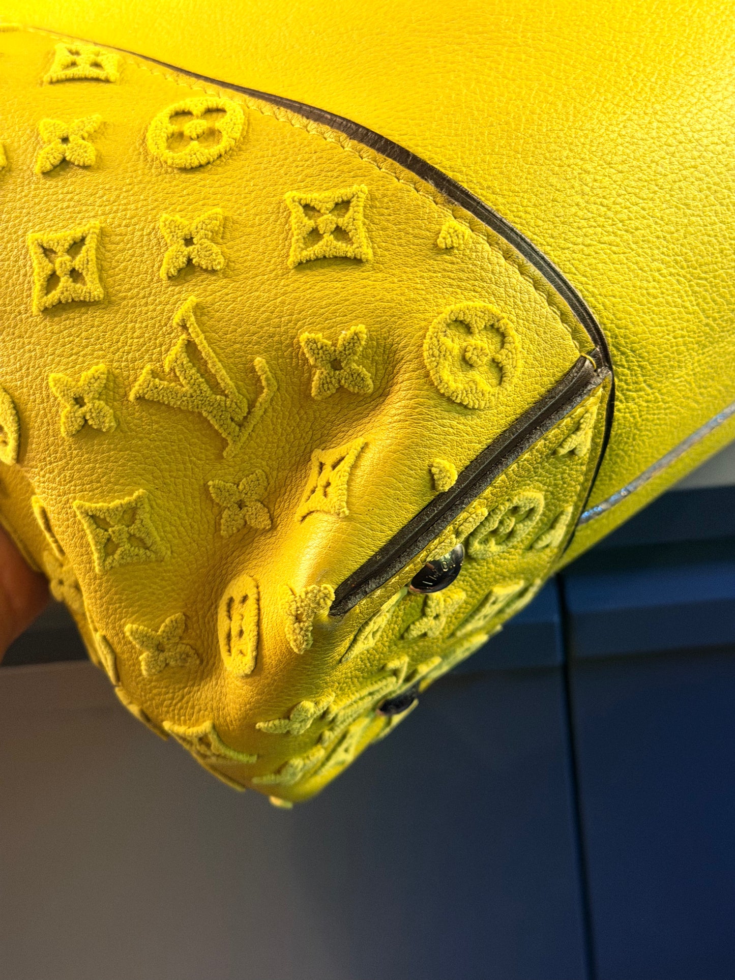 LOUIS VUITTON YELLOW W HANDBAG