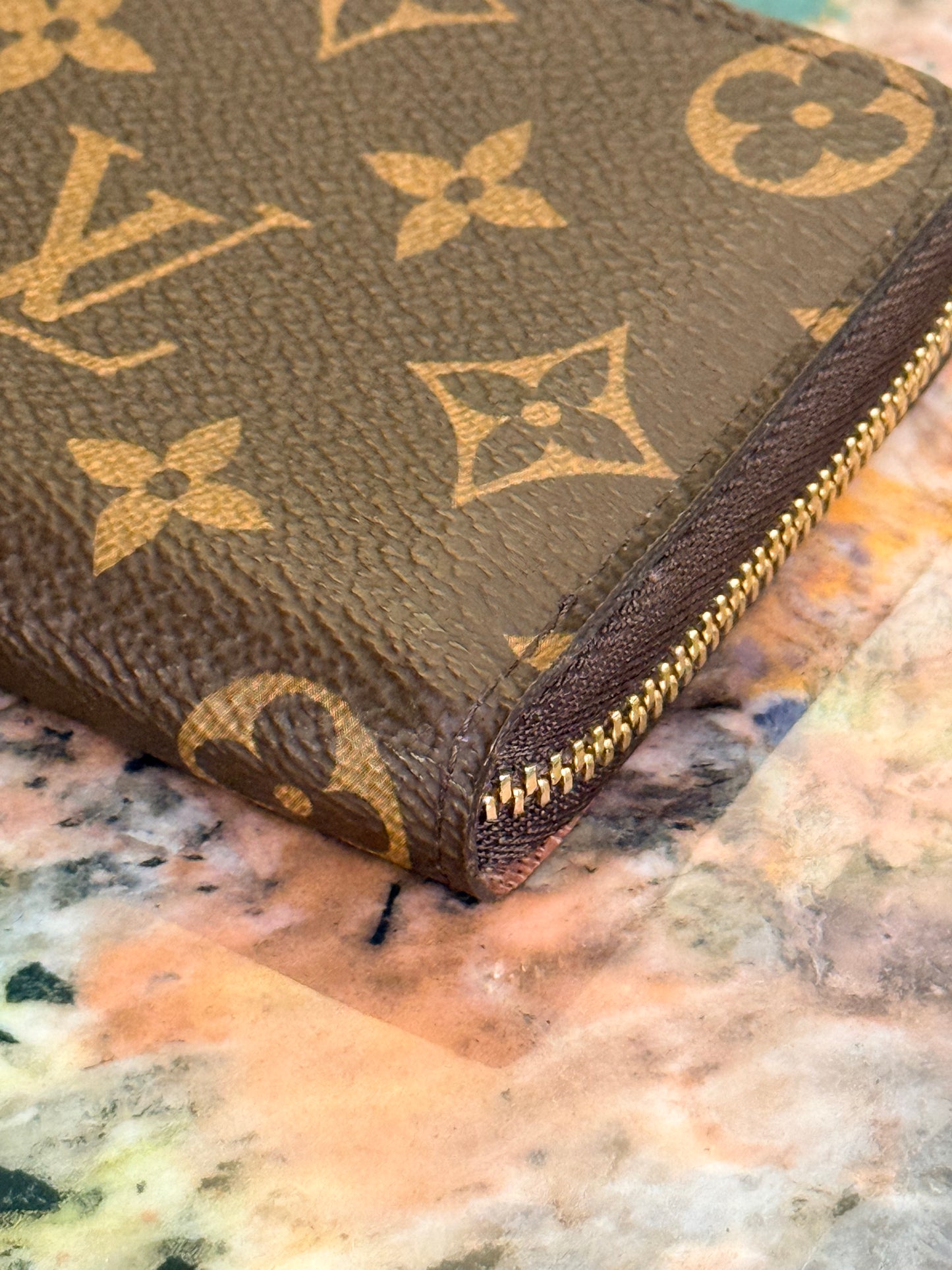 LOUIS VUITTON MONOGRAM ZIPPY COIN