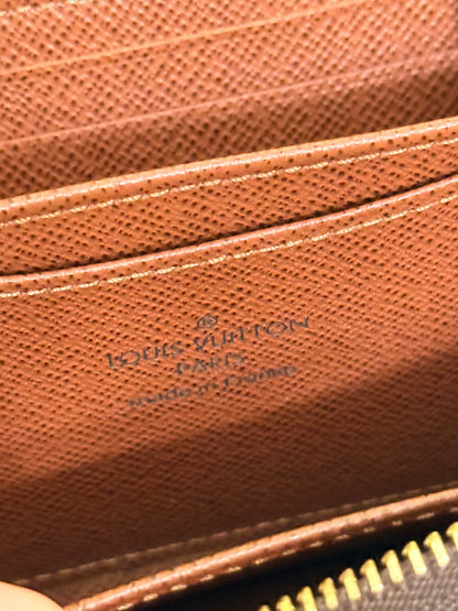 LOUIS VUITTON MONOGRAM ZIPPY COIN
