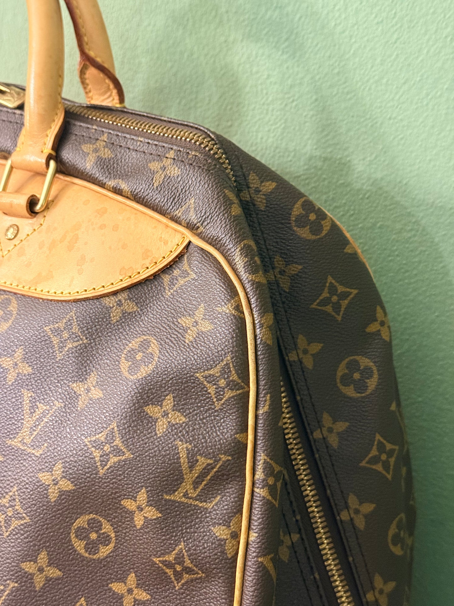 LOUIS VUITTON MONOGRAM EVASION TRAVEL BAG