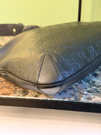 GUCCI BLACK GUCCISSIMA HORSEBIT SHOULDER BAG