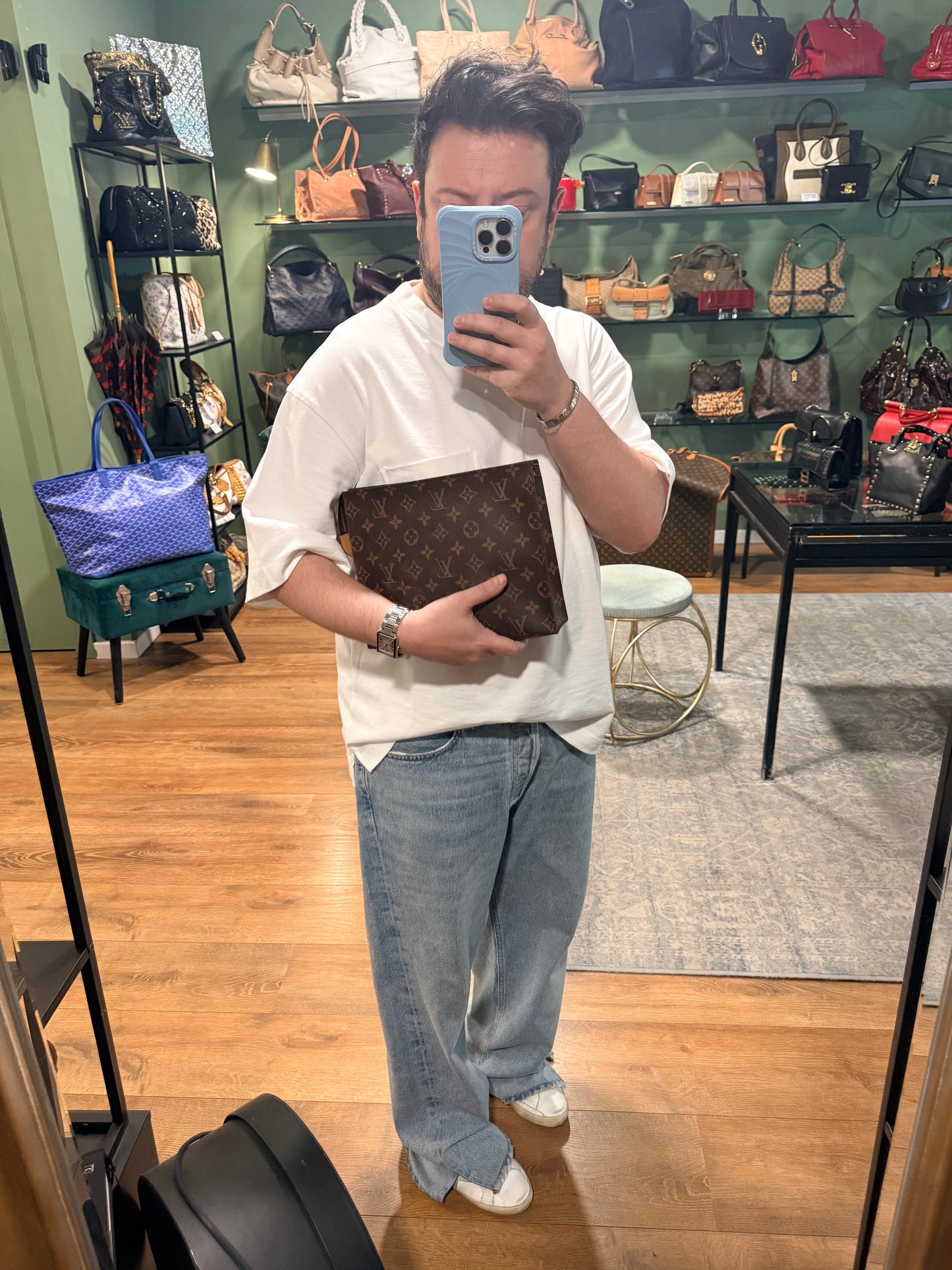 LOUIS VUITTON MONOGRAM TOILETRY 26