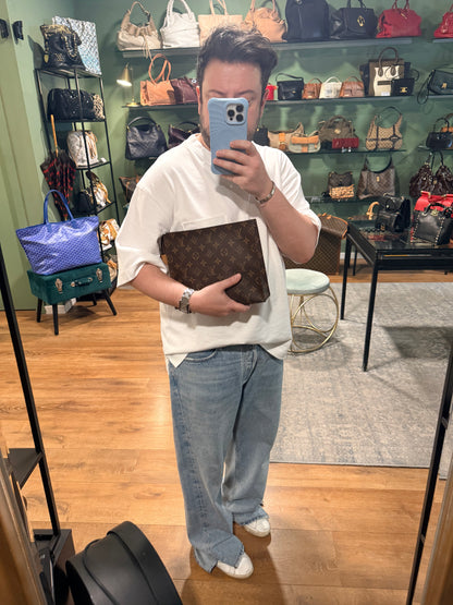 LOUIS VUITTON MONOGRAM TOILETRY 26