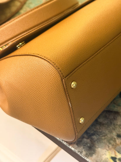 DOLCE & GABBANA TAN LARGE MISS SICILY HANDBAG