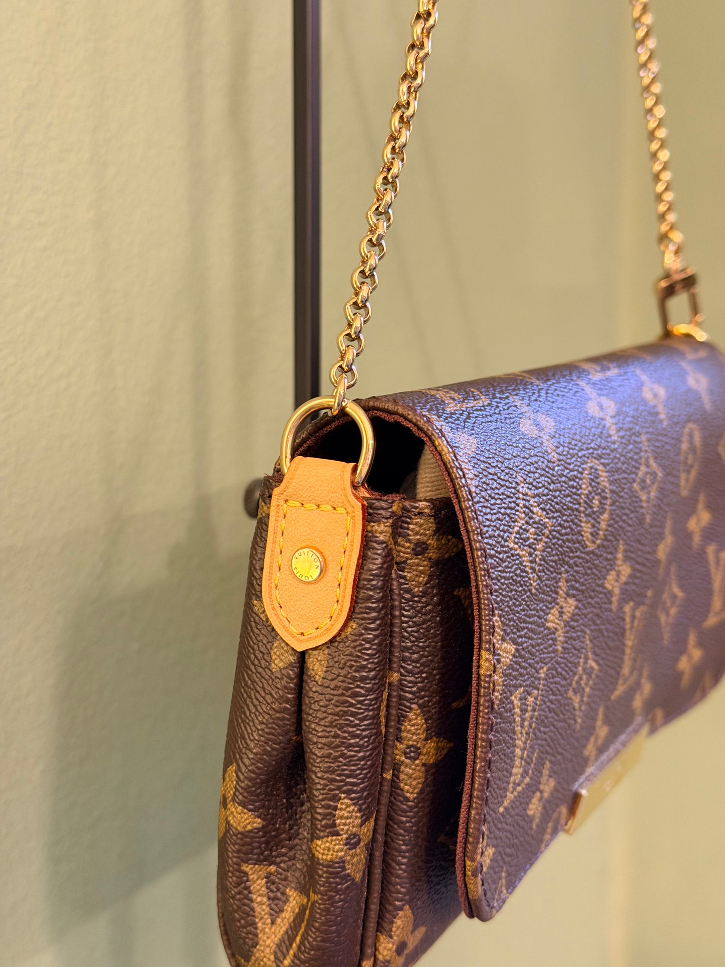 LOUIS VUITTON MONOGRAM FAVORITE PM CROSSBODY BAG