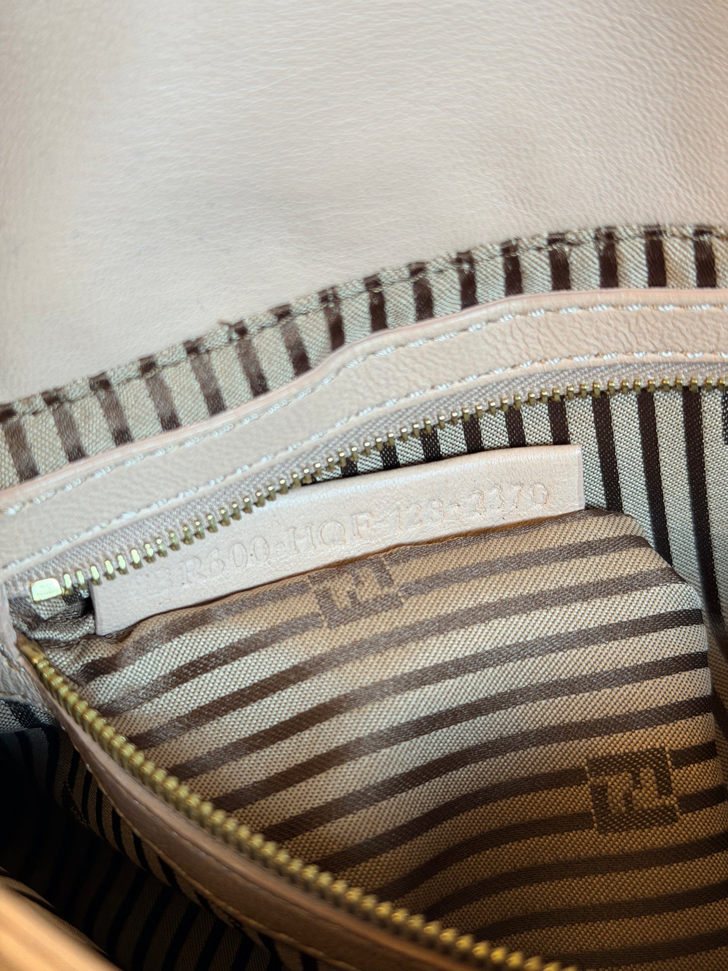 FENDI POWDER PINK BAGUETTE SHOULDER BAG