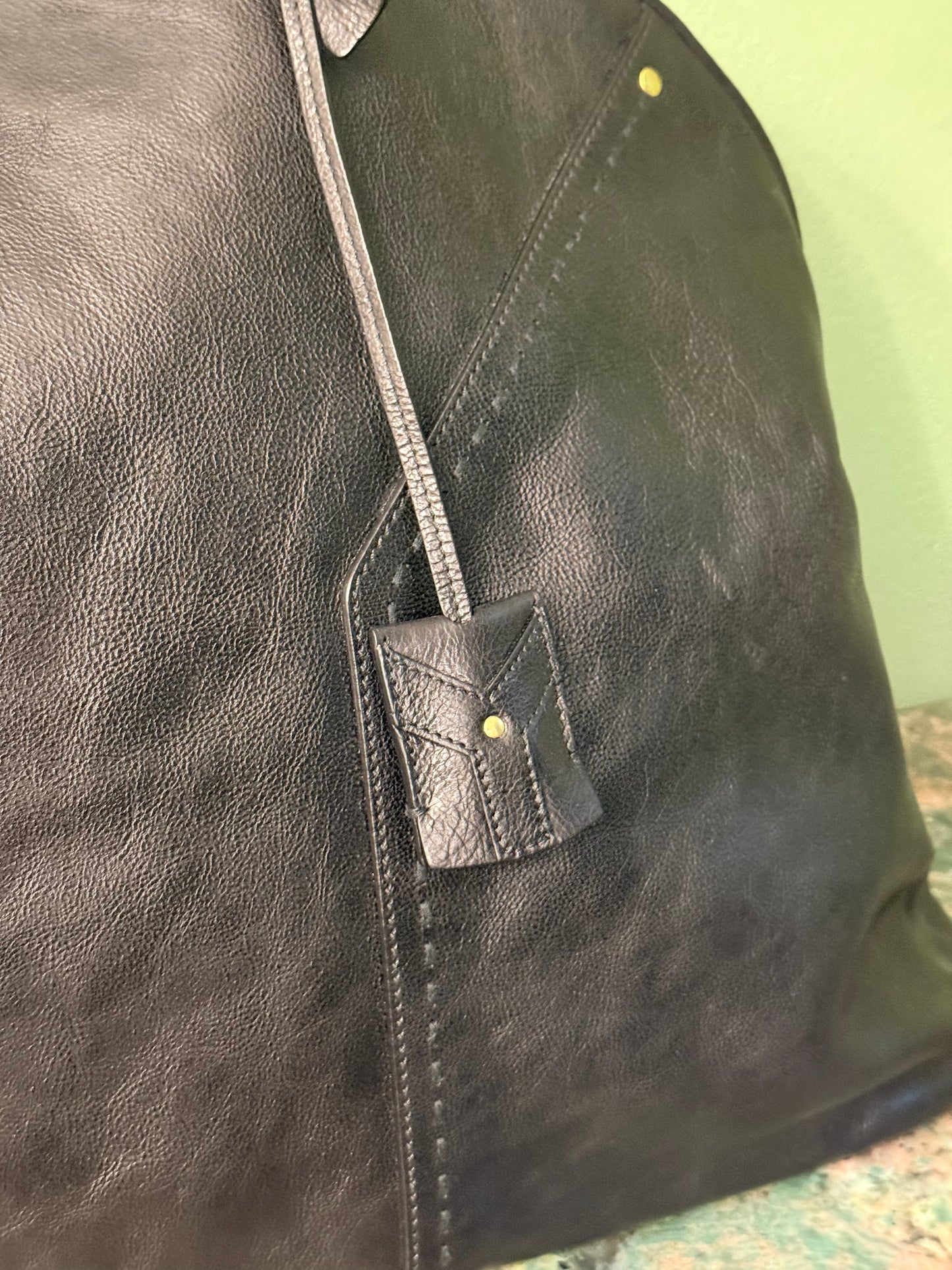 SAINT LAURENT BLACK MUSE TRAVEL BAG